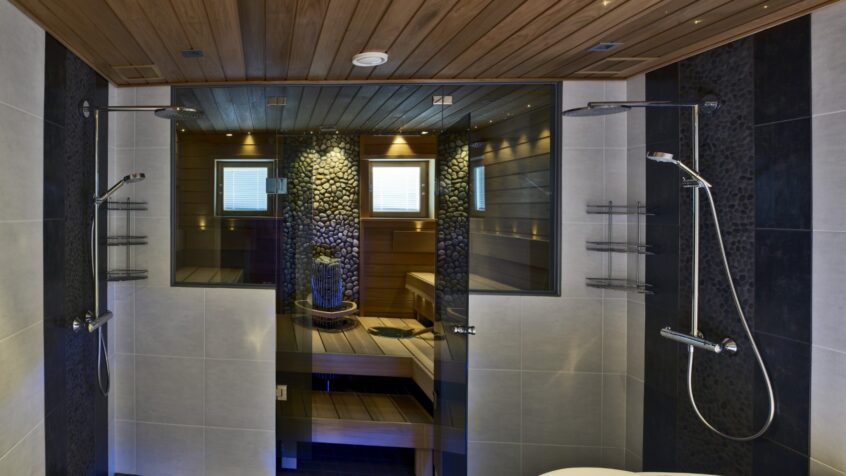 Sauna renovation by yourself or with the help of a professional? Weigh the pros and cons