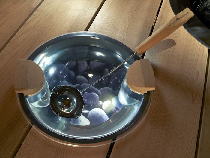 Hot spring - the eye-catcher of the home spa