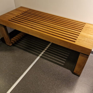 Poistotuote: Pukuhuoneen penkki 475x1200 mm, lämpöhaapa